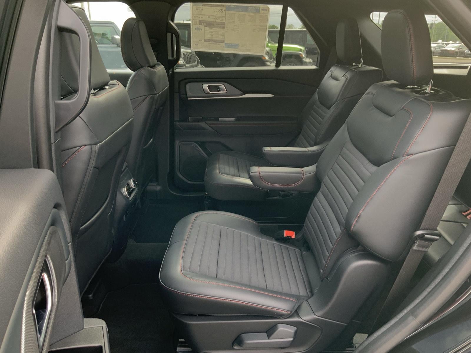 2026 Ford Explorer ST-Line - Photo 62