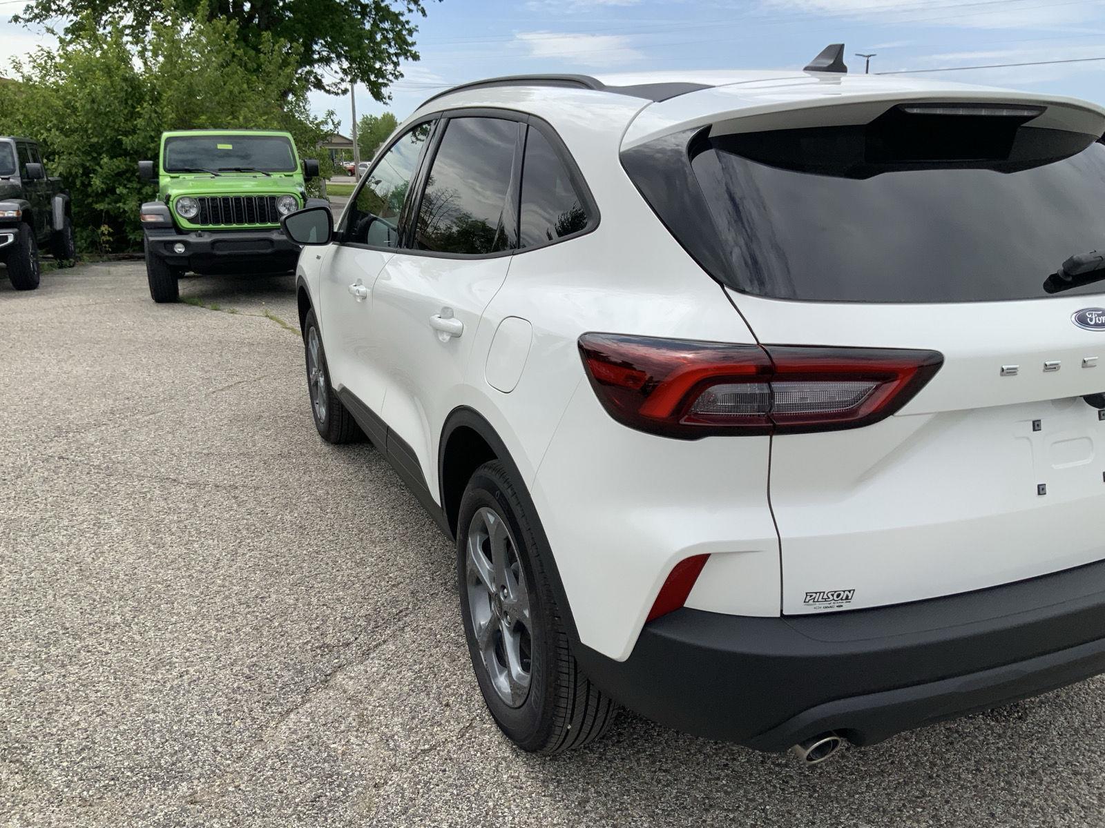2026 Ford Escape ST-Line - Photo 17