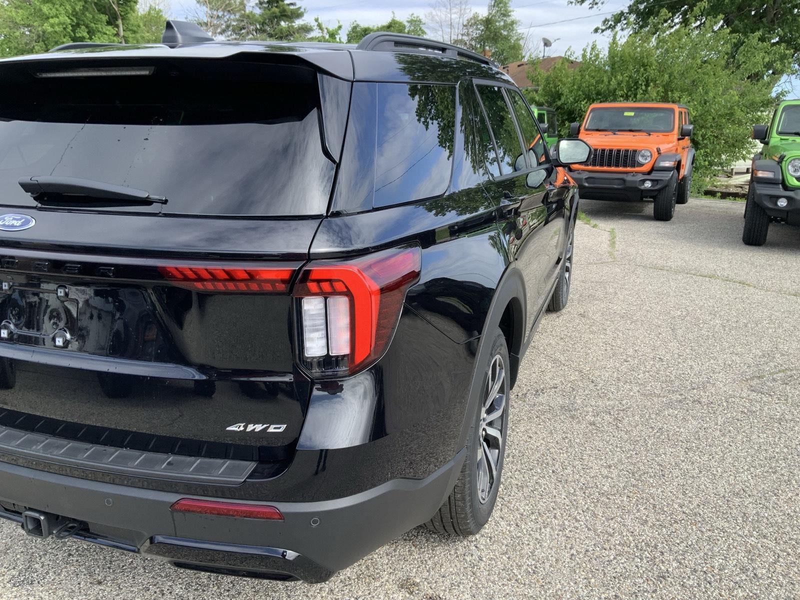 2026 Ford Explorer ST-Line - Photo 19