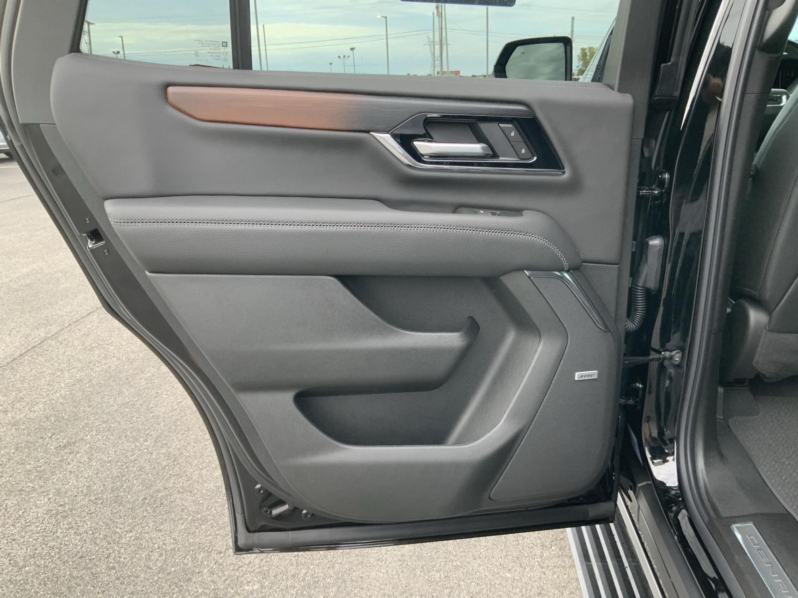 2026 GMC Yukon Denali - Photo 52
