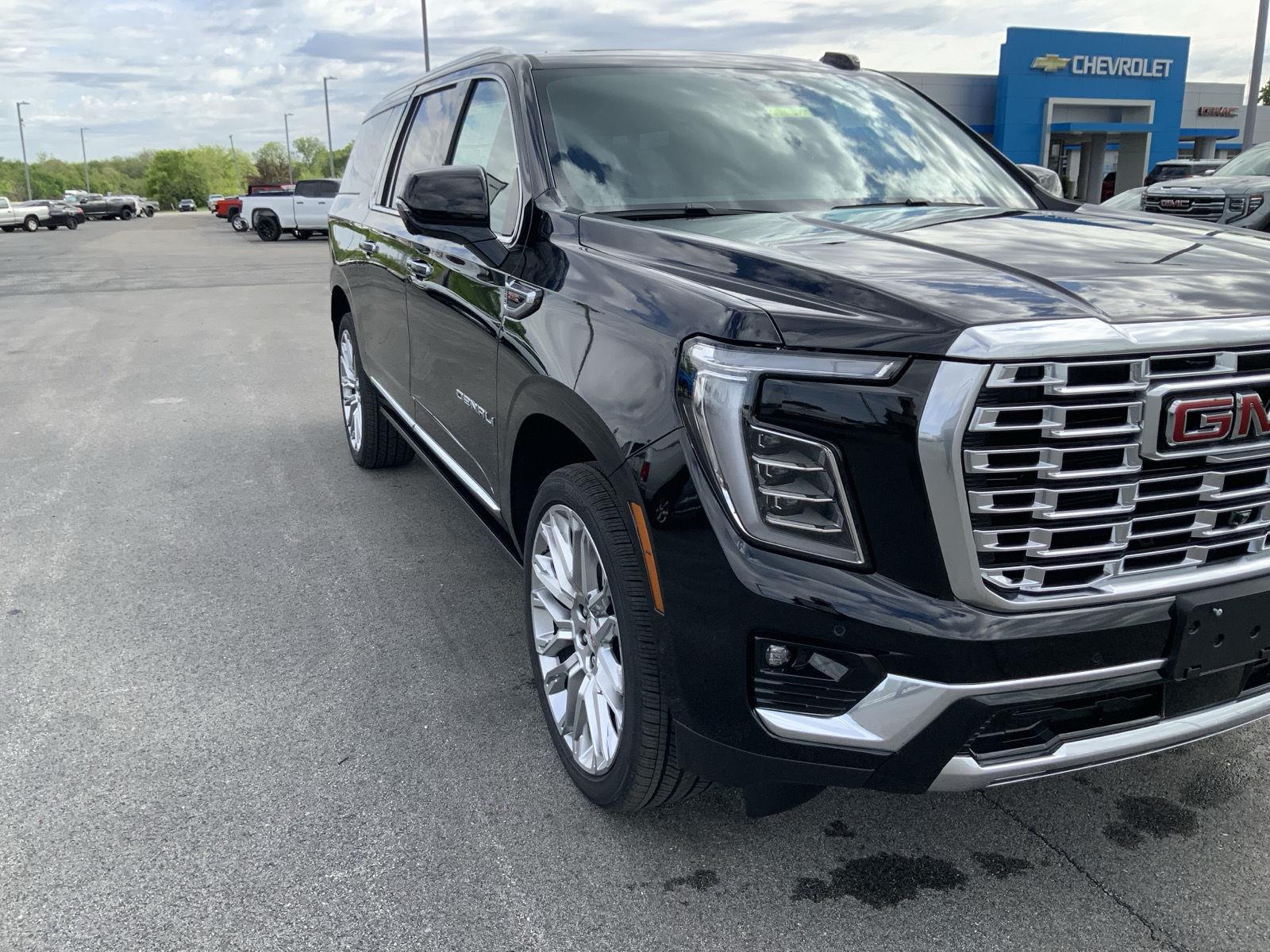 2026 GMC Yukon XL Denali - Photo 17