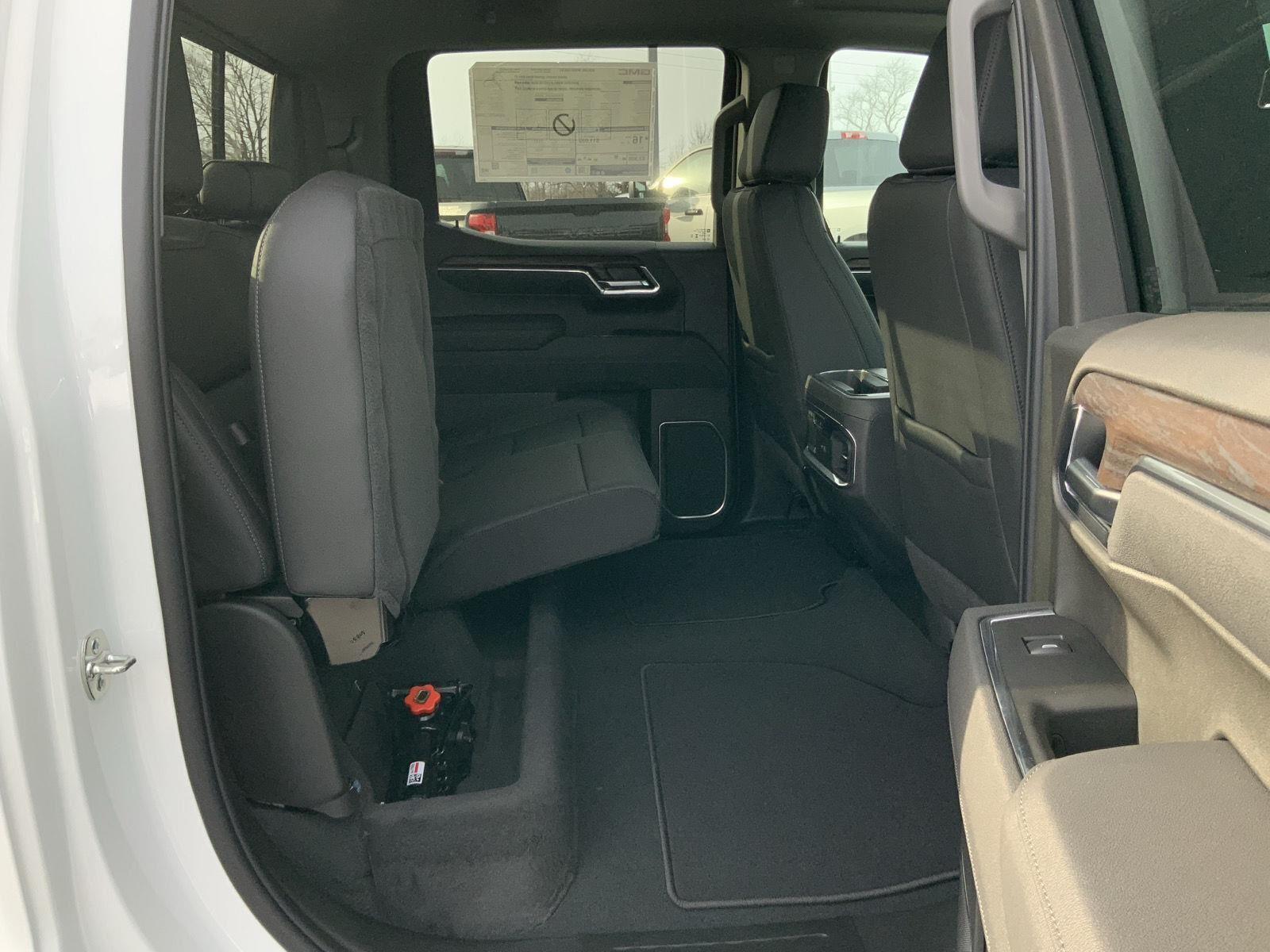 2026 GMC Sierra 1500 SLT - Photo 66