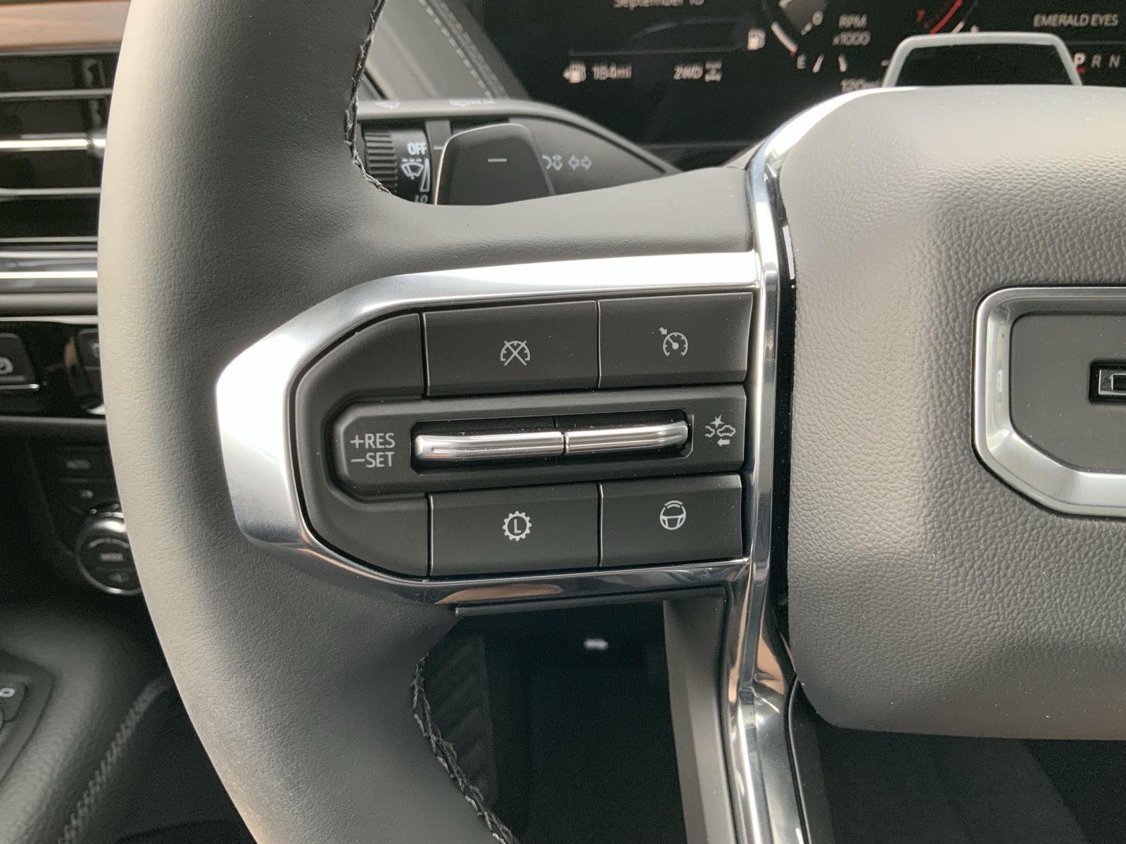 2026 GMC Yukon Denali - Photo 30