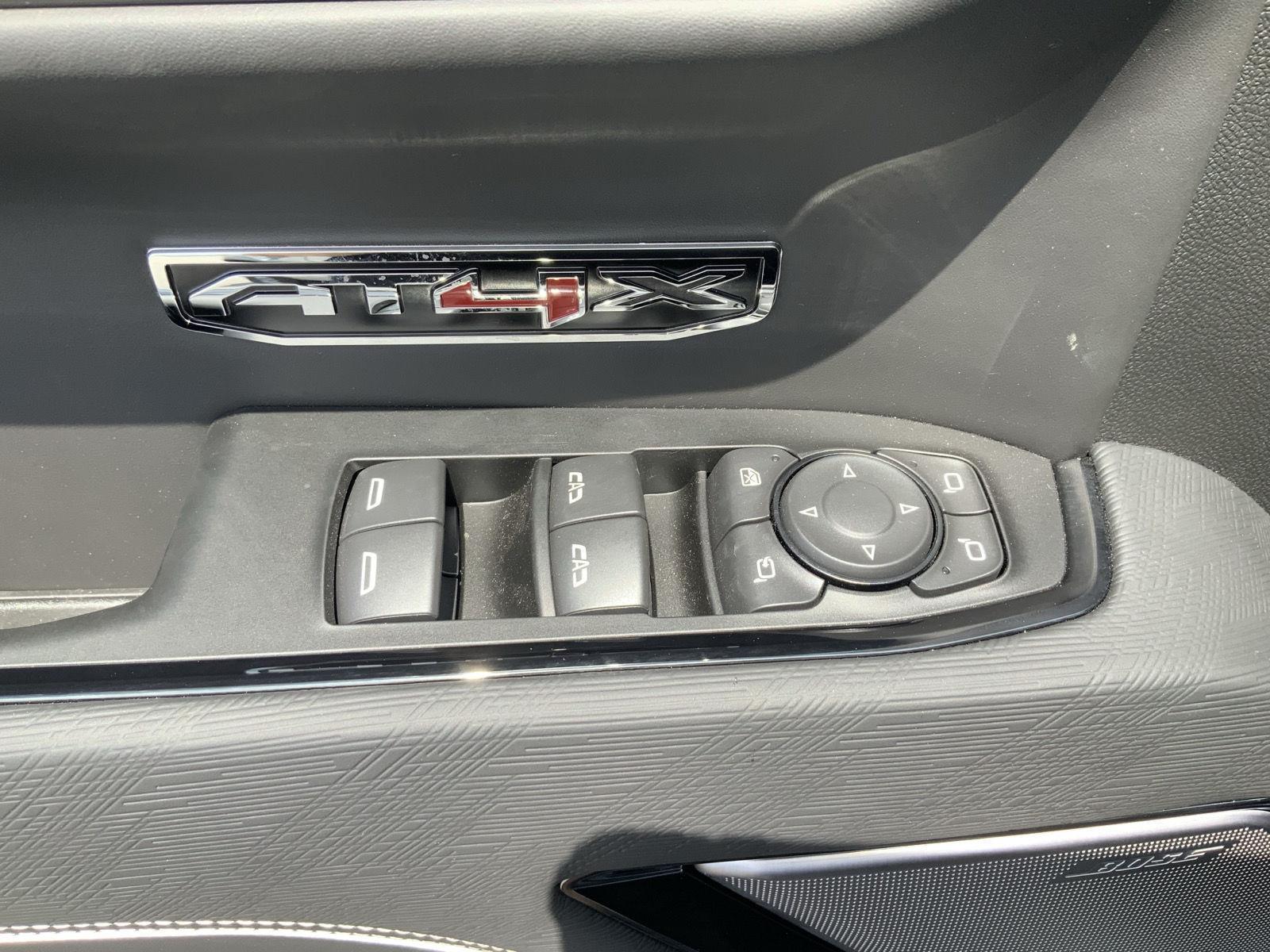 2026 GMC Sierra 1500 AT4X - Photo 25