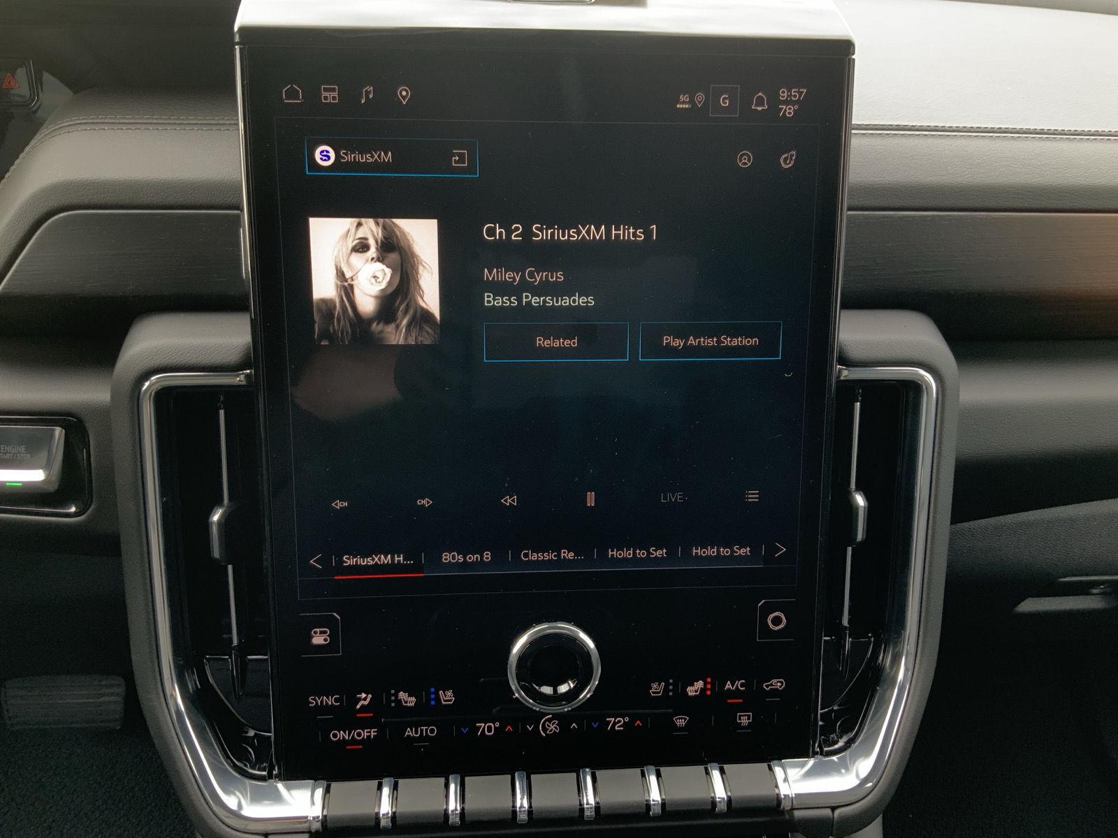 2026 GMC Yukon Denali - Photo 38