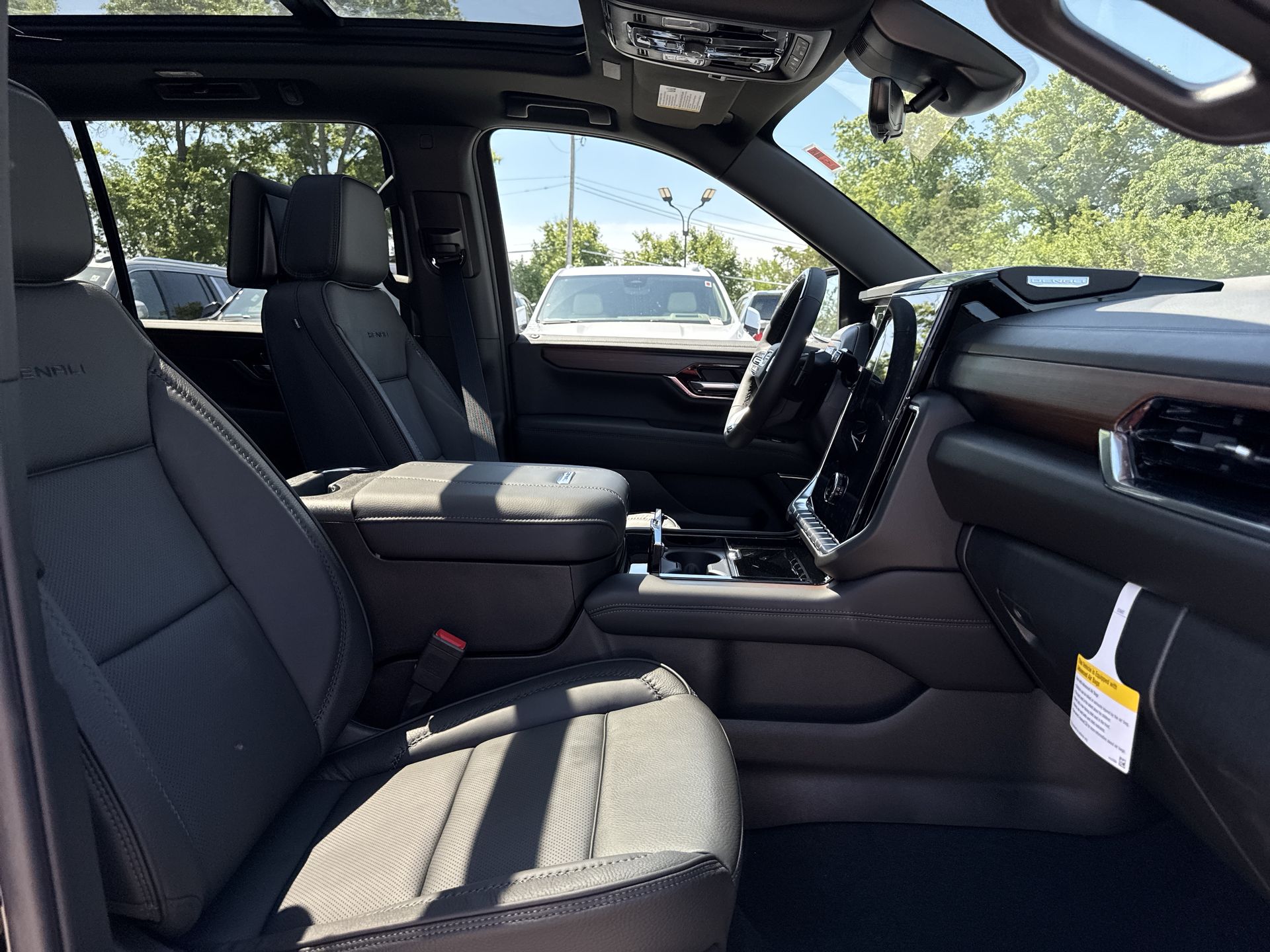2026 GMC Yukon XL Denali - Photo 95