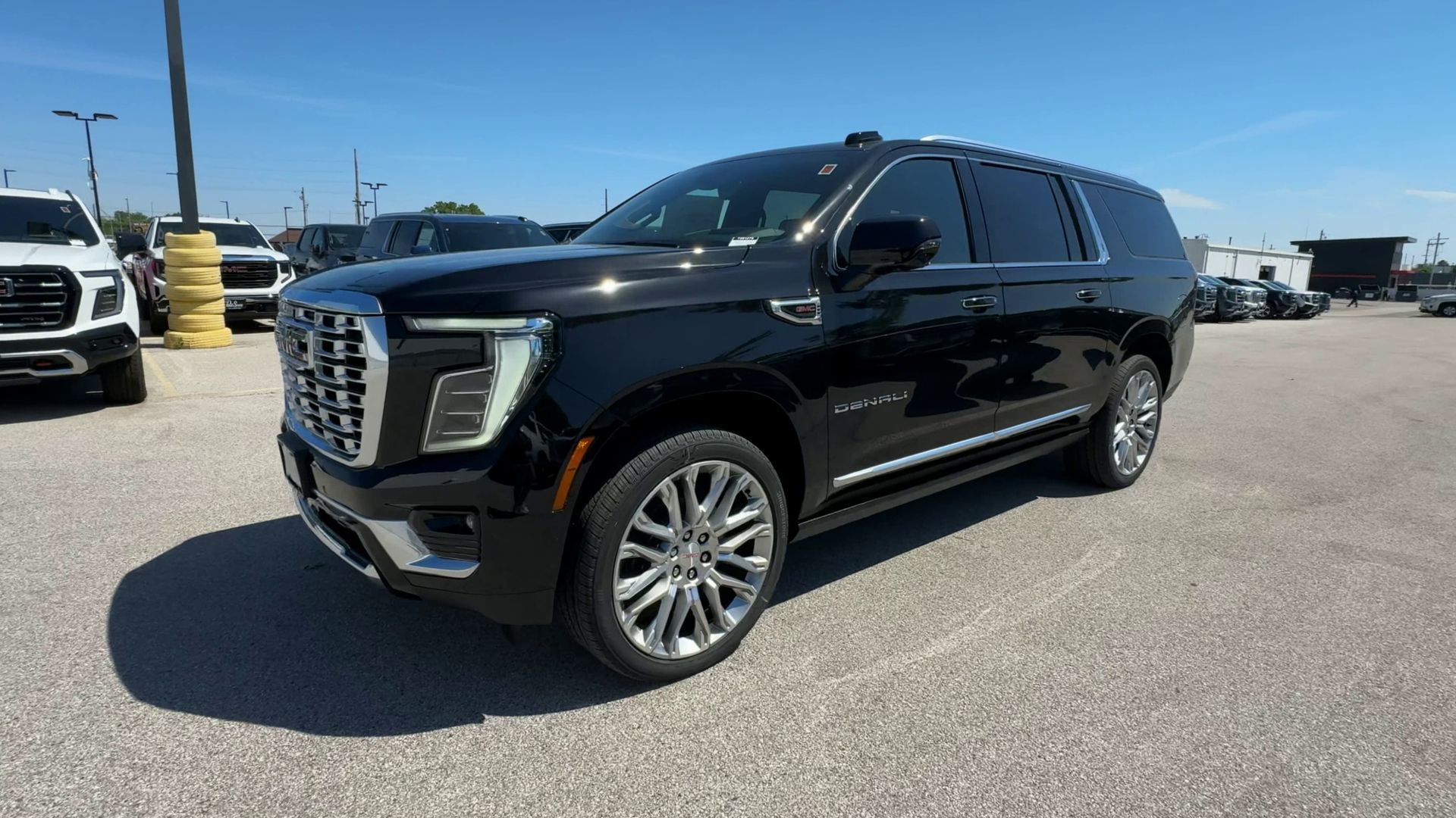 2026 GMC Yukon XL Denali - Photo 72