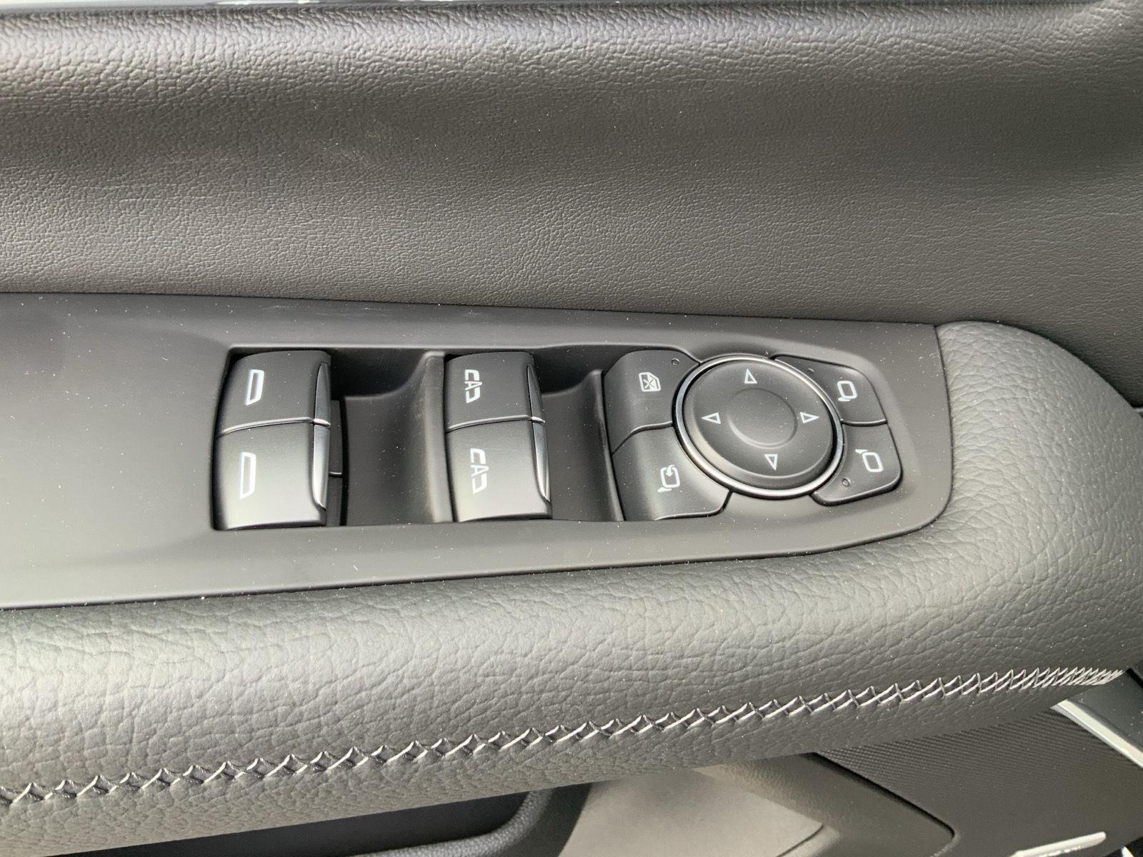 2026 GMC Yukon XL Denali - Photo 27