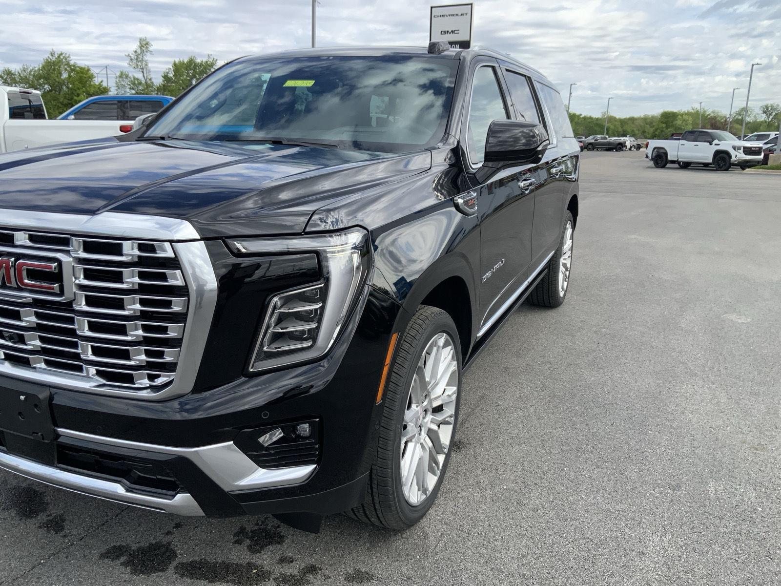 2026 GMC Yukon XL Denali - Photo 18