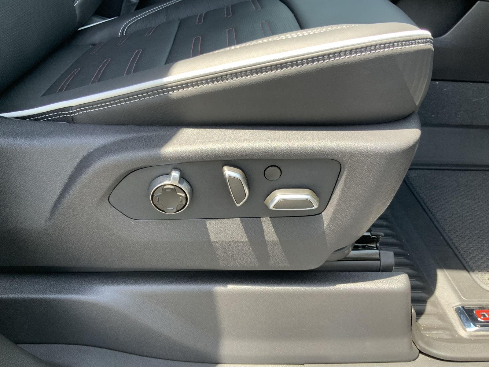 2026 GMC Sierra 1500 AT4X - Photo 67