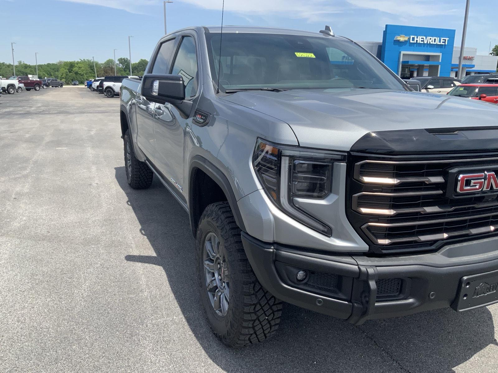 2026 GMC Sierra 1500 AT4X - Photo 16