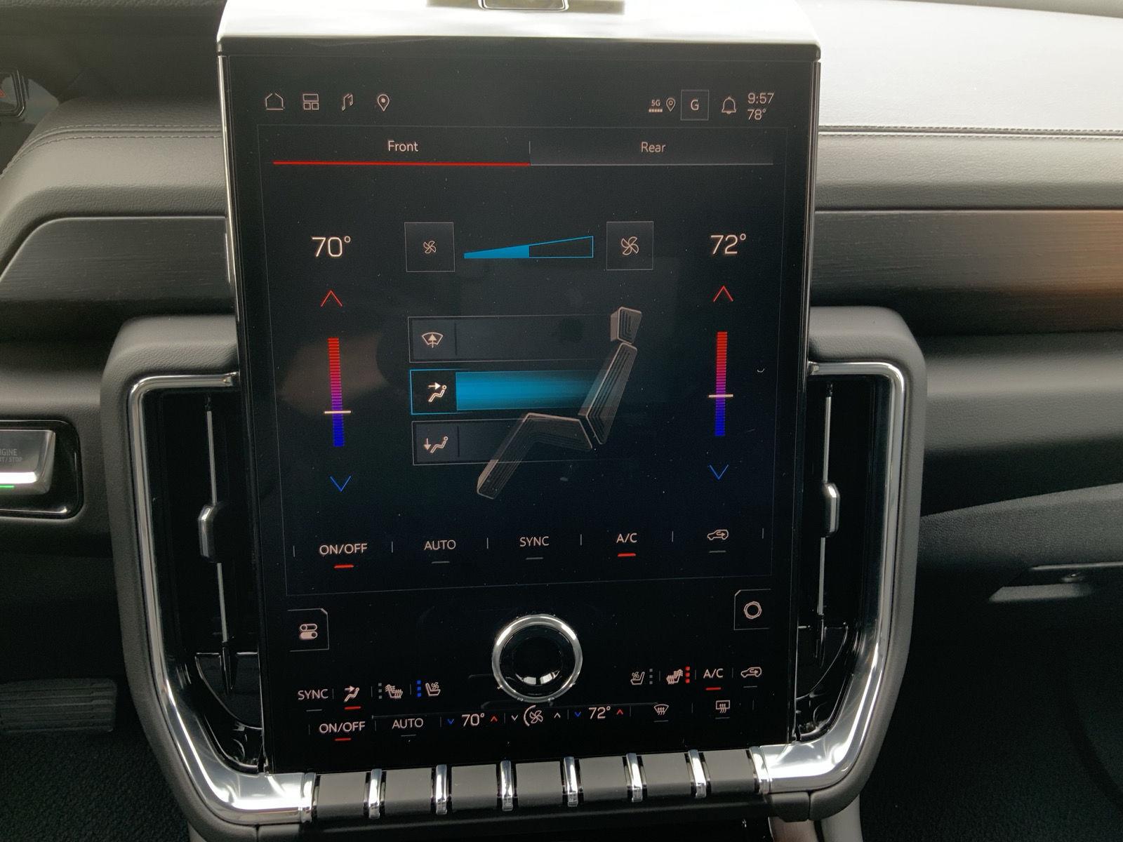 2026 GMC Yukon Denali - Photo 44