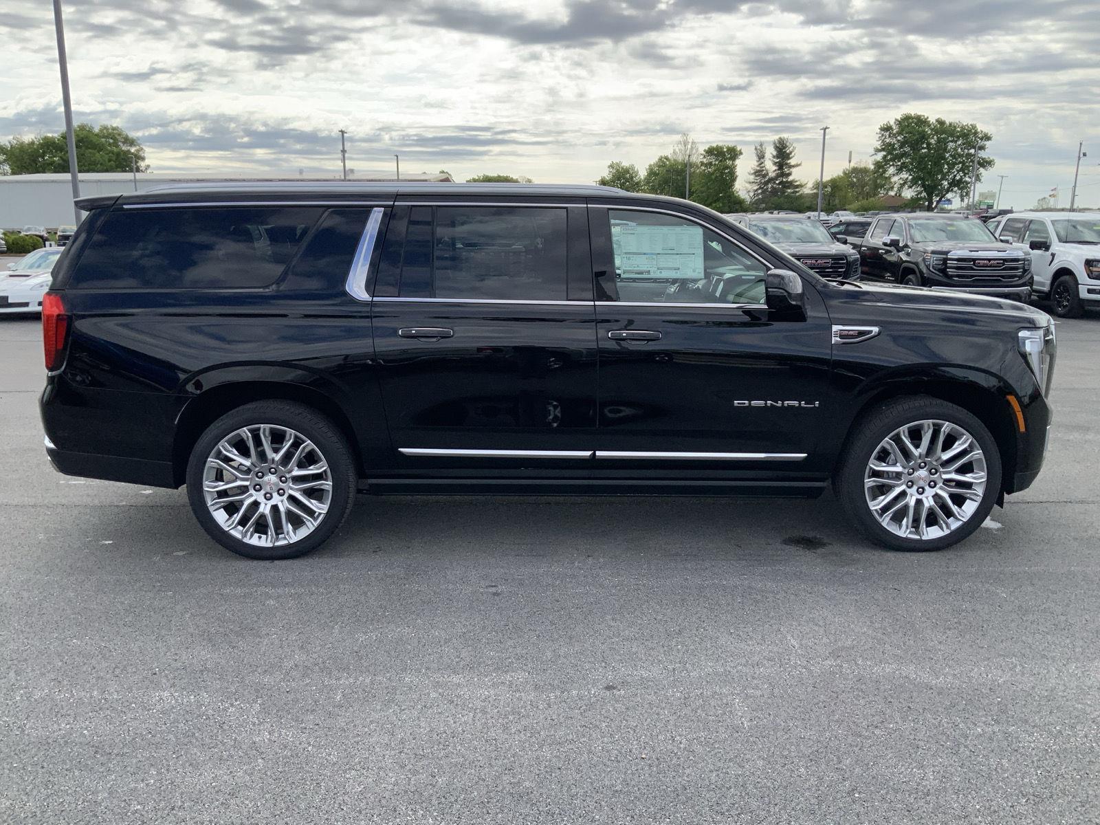 2026 GMC Yukon XL Denali - Photo 16