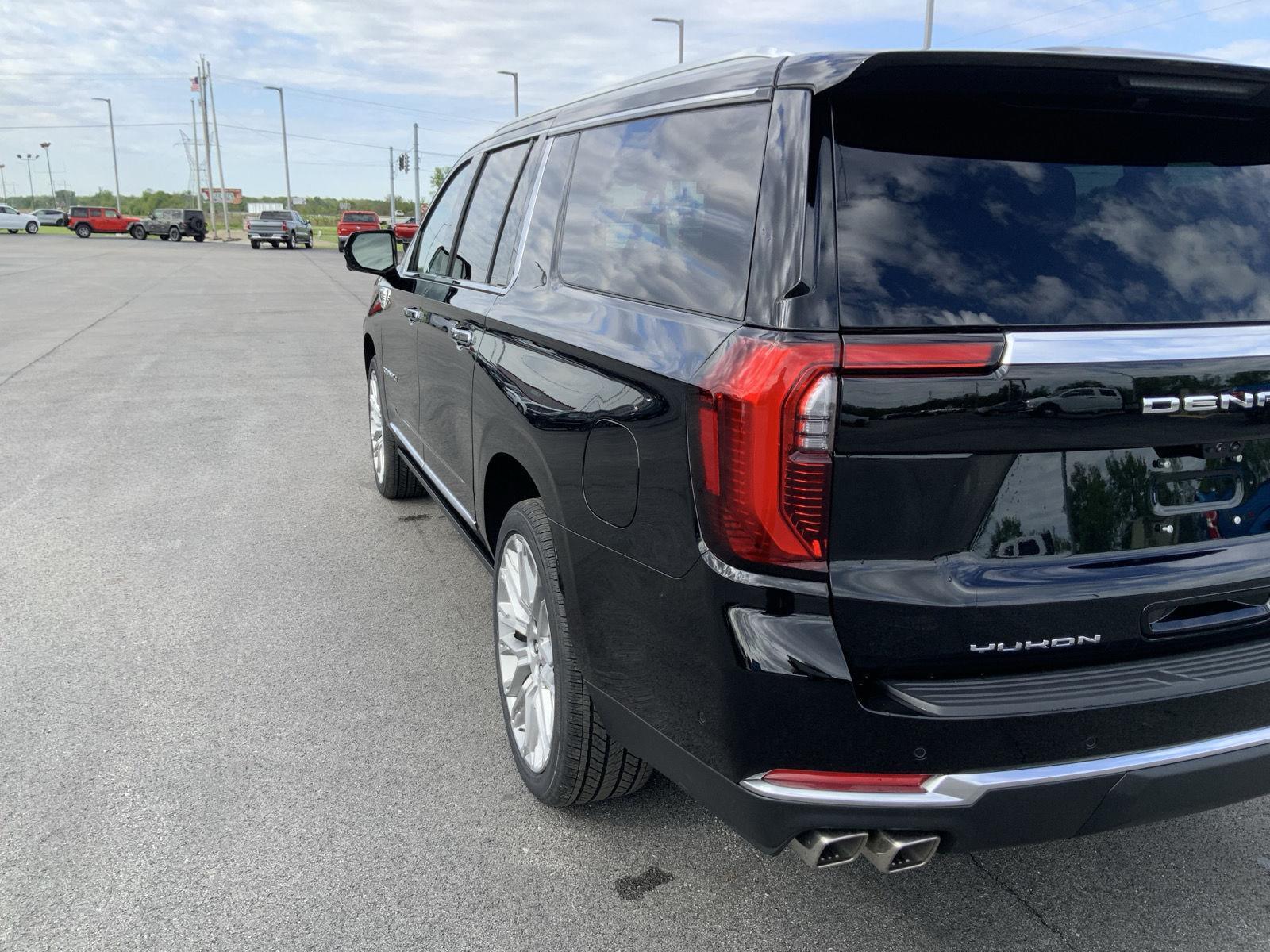 2026 GMC Yukon XL Denali - Photo 19