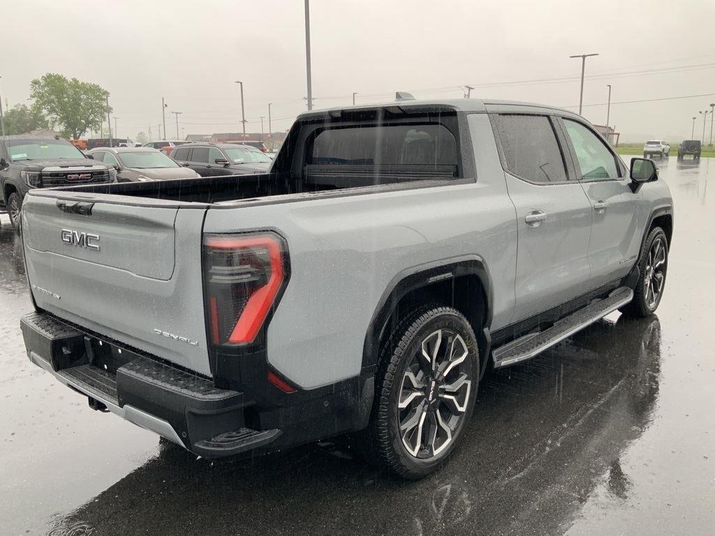 2025 GMC Sierra EV Denali - Photo 17