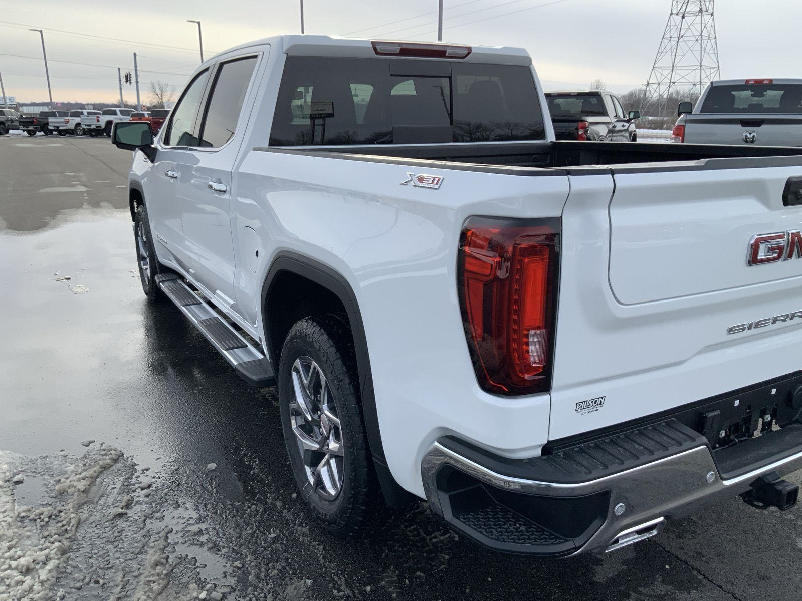 2026 GMC Sierra 1500 SLT - Photo 22