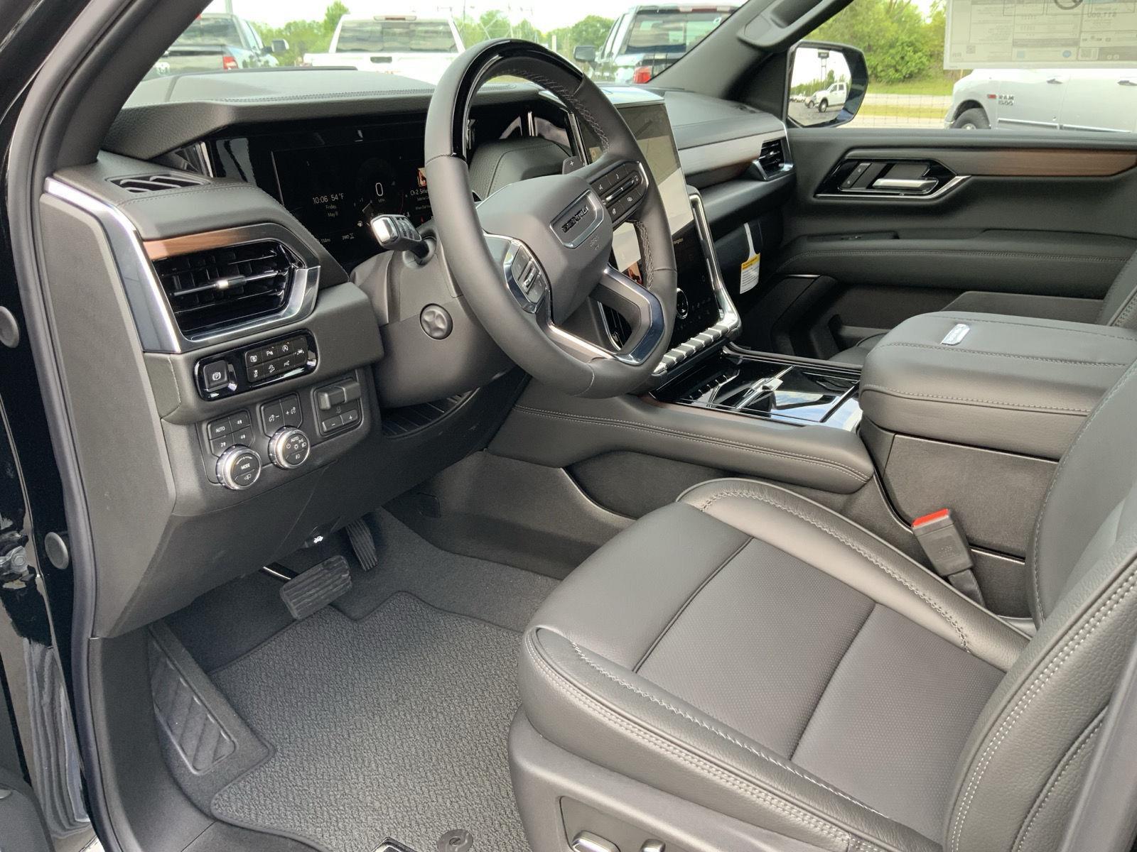 2026 GMC Yukon XL Denali - Photo 30