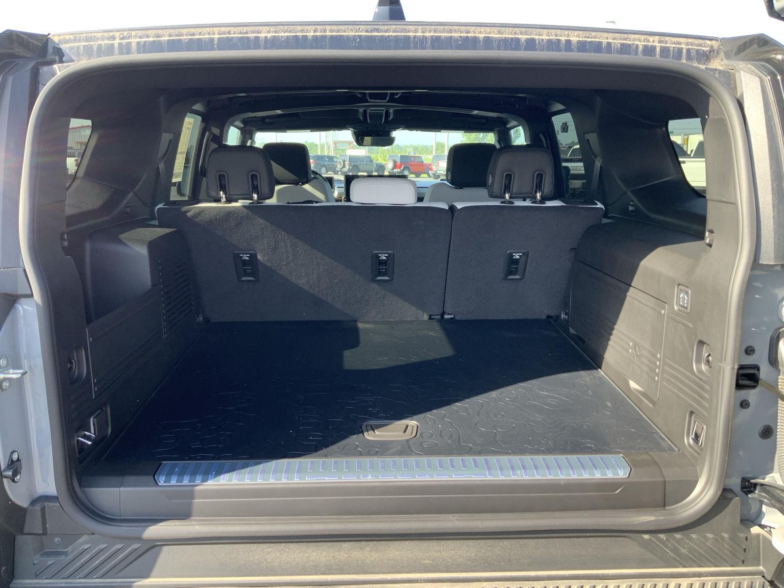 2025 GMC HUMMER EV 3X - Photo 11