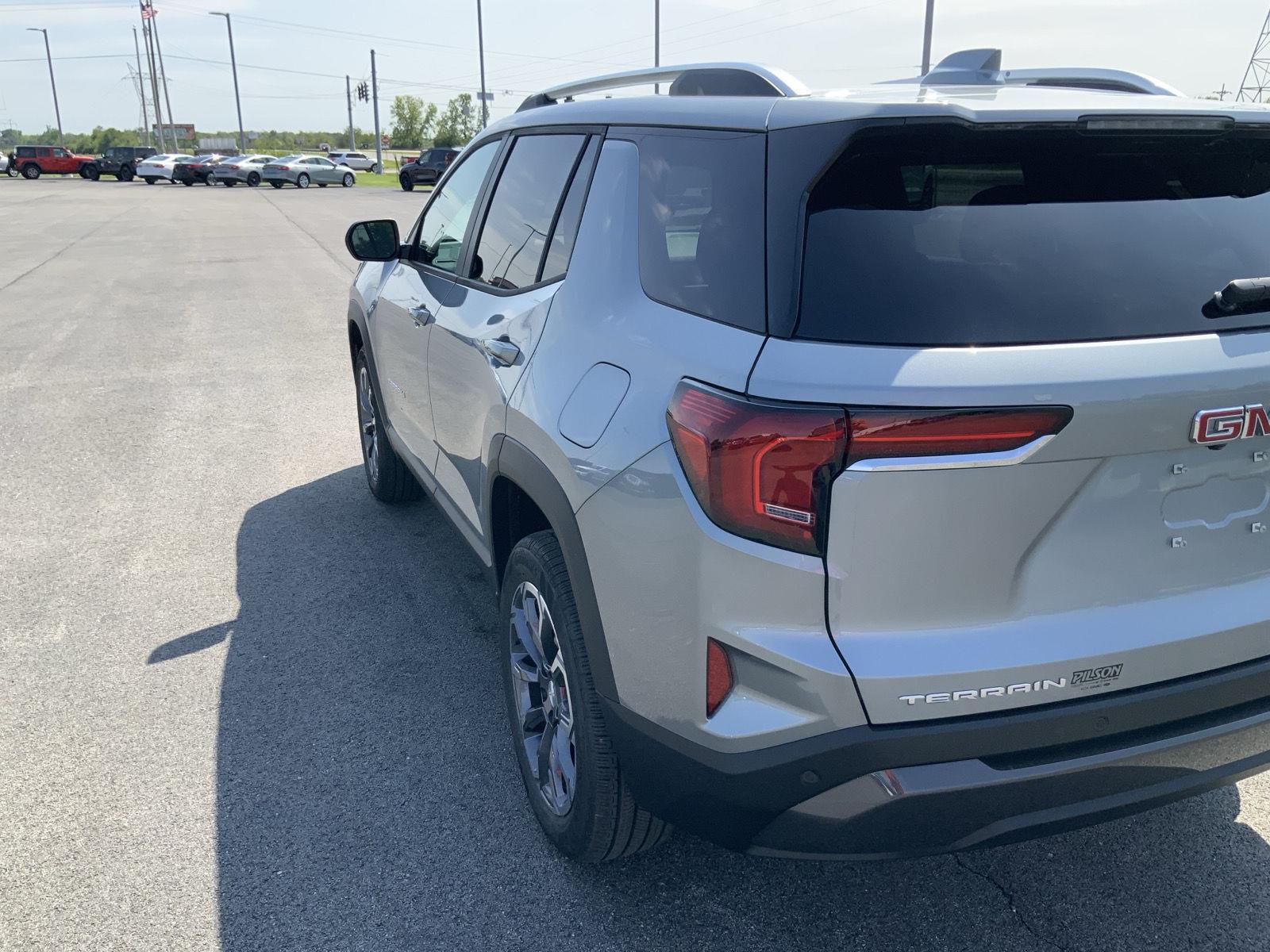 2026 GMC Terrain Elevation - Photo 16