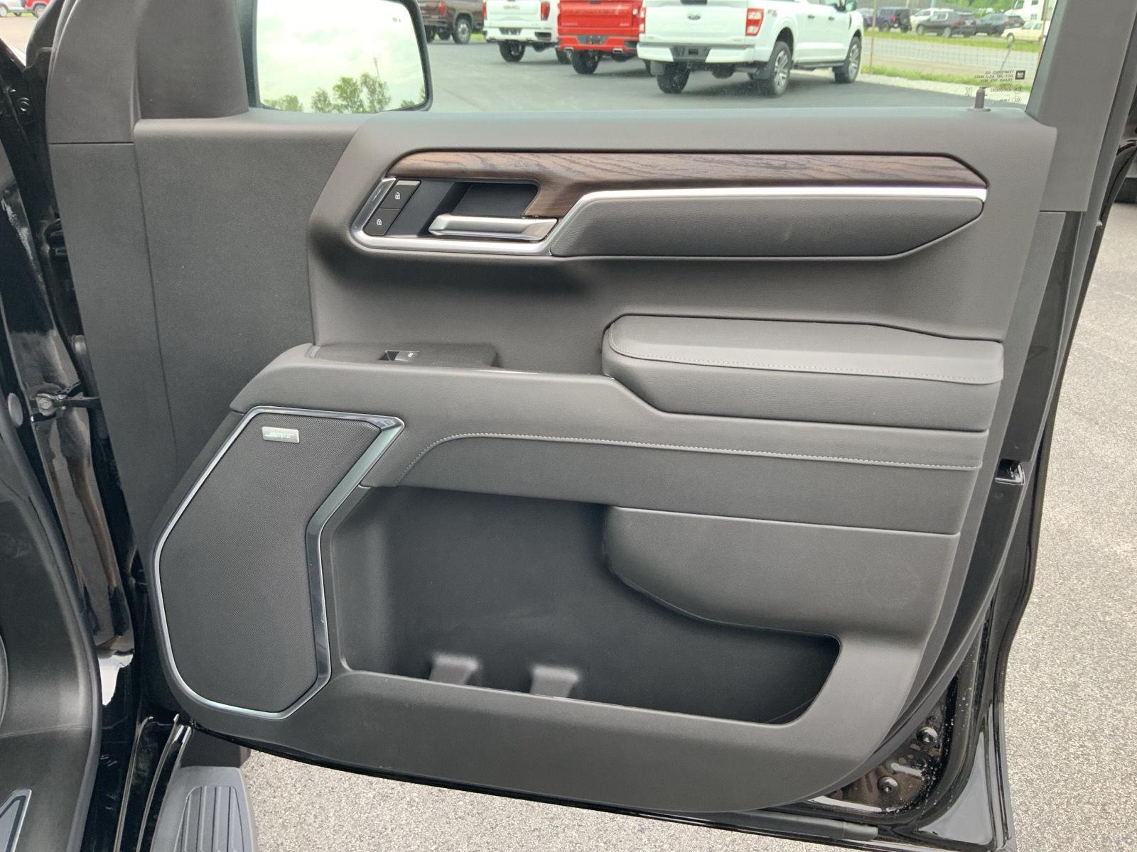 2026 GMC Sierra 1500 SLT - Photo 62