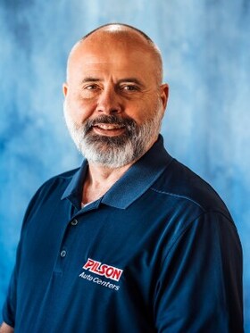 Staff member Tom Kenner from ID_a7e4f5