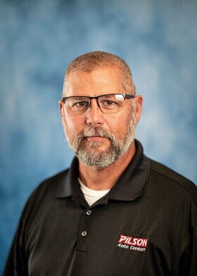 Staff member Brent Thompson from ID_a7e4f5