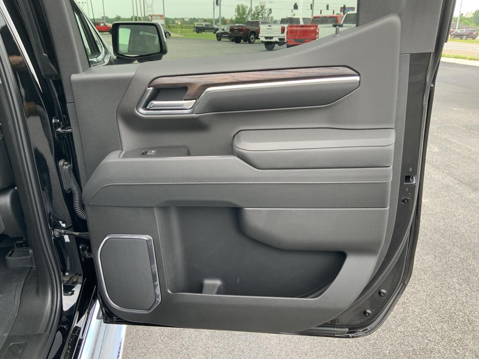 2026 GMC Sierra 1500 SLT - Photo 59
