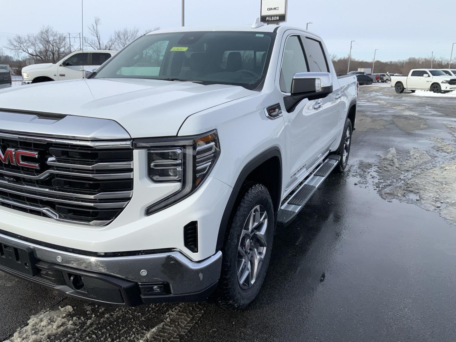 2026 GMC Sierra 1500 SLT - Photo 21