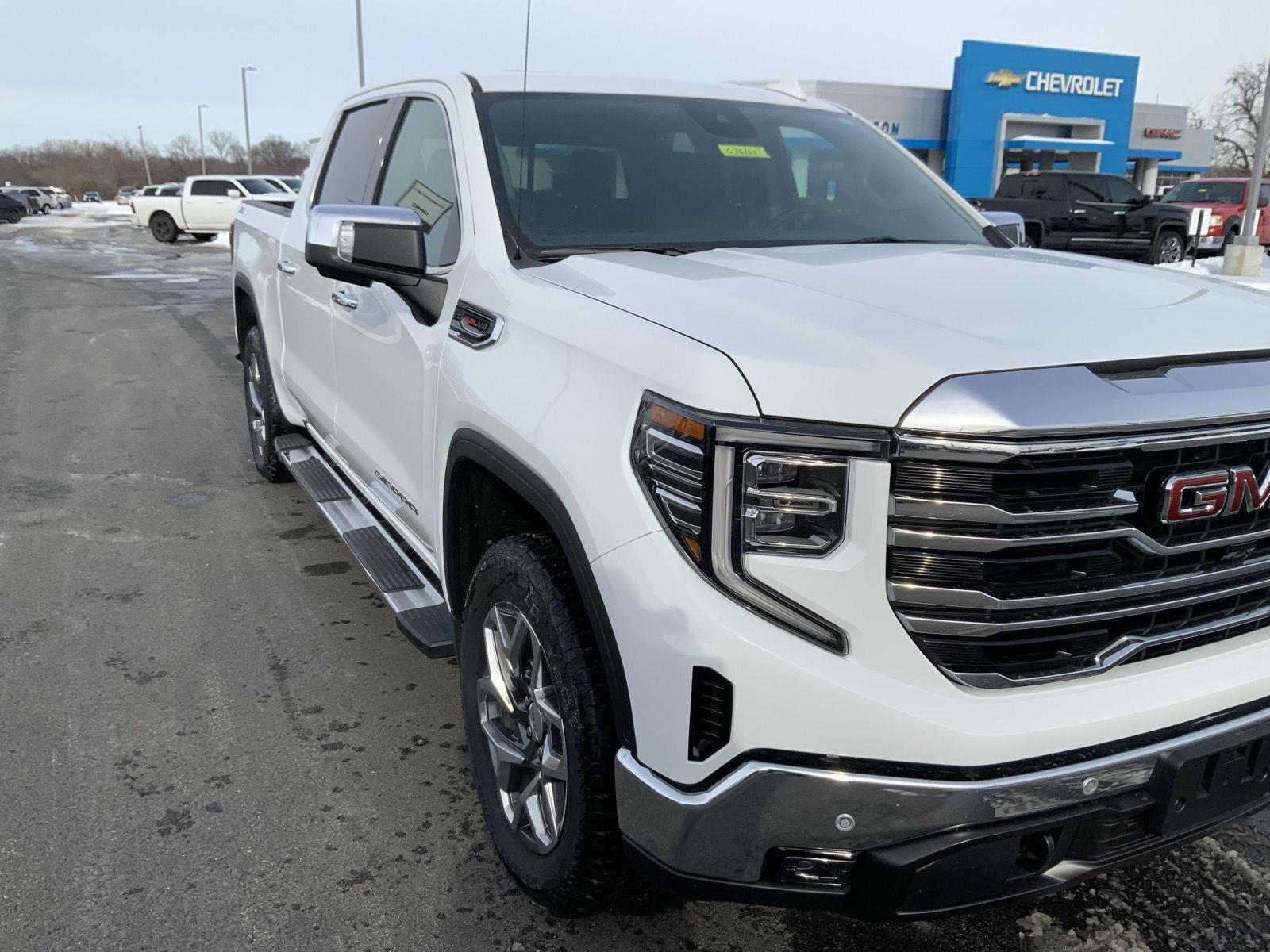 2026 GMC Sierra 1500 SLT - Photo 20