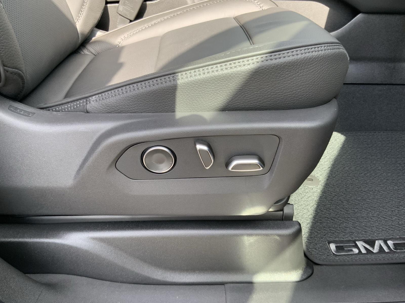 2026 GMC Yukon XL Denali - Photo 65