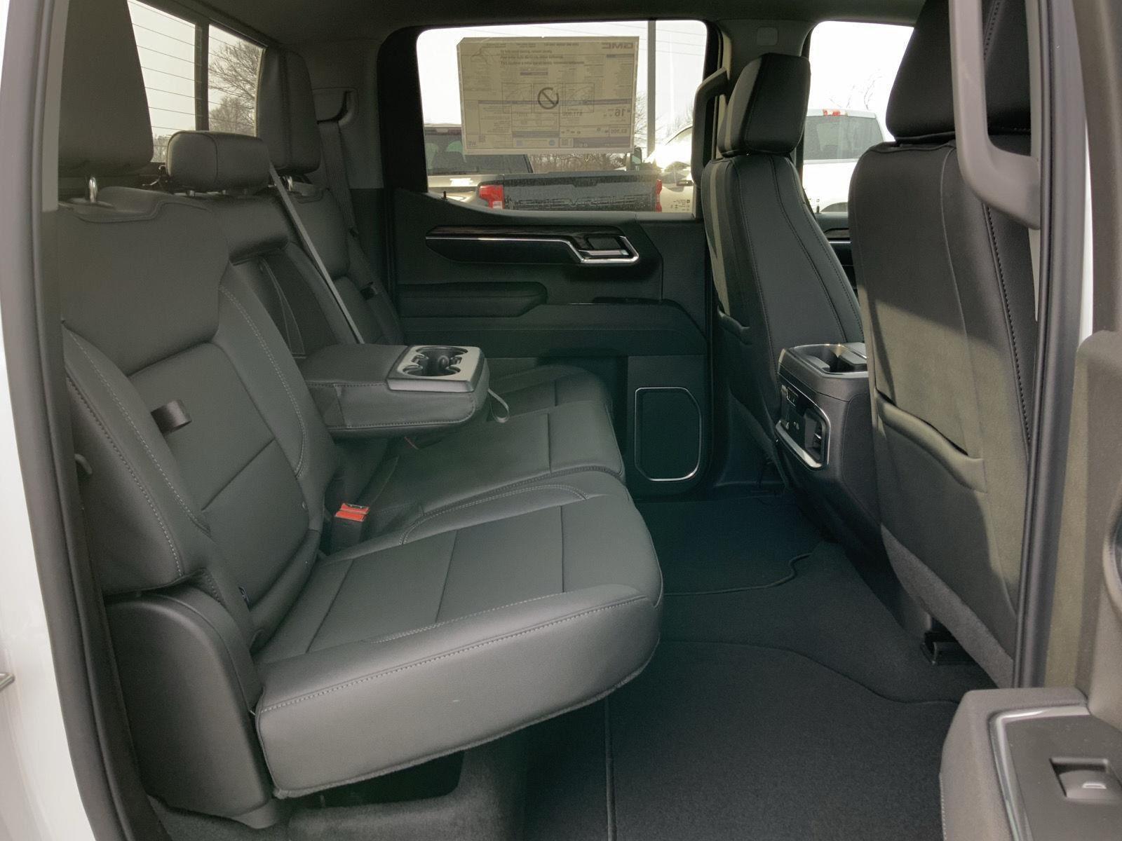 2026 GMC Sierra 1500 SLT - Photo 65