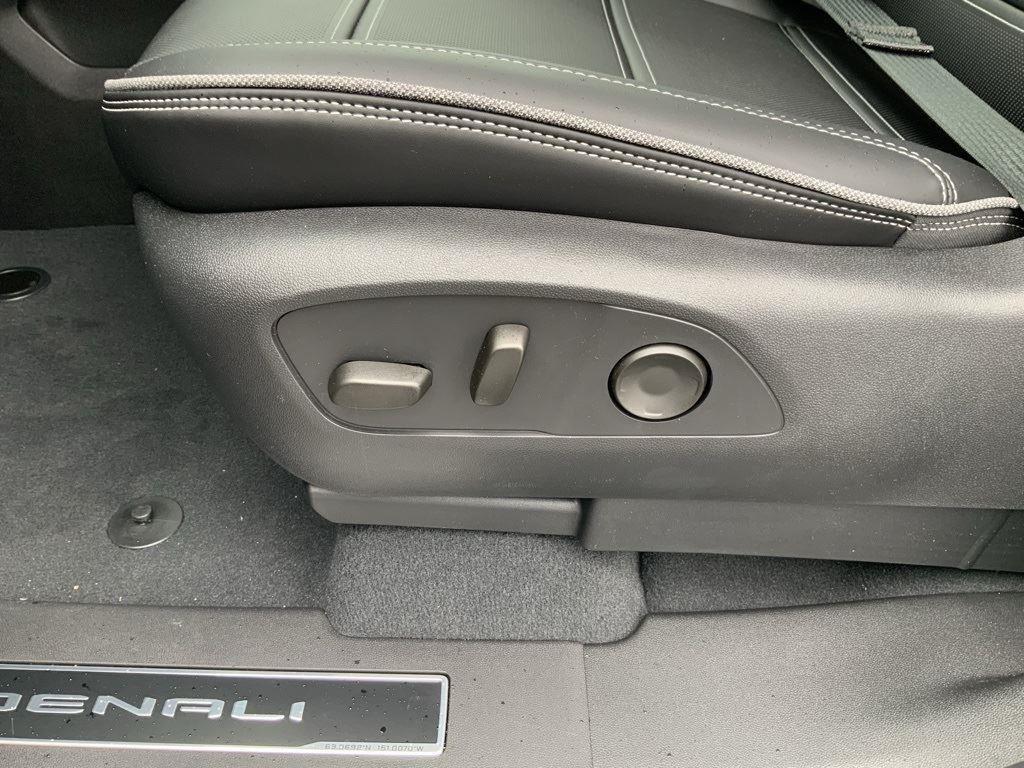 2025 GMC Sierra EV Denali - Photo 32