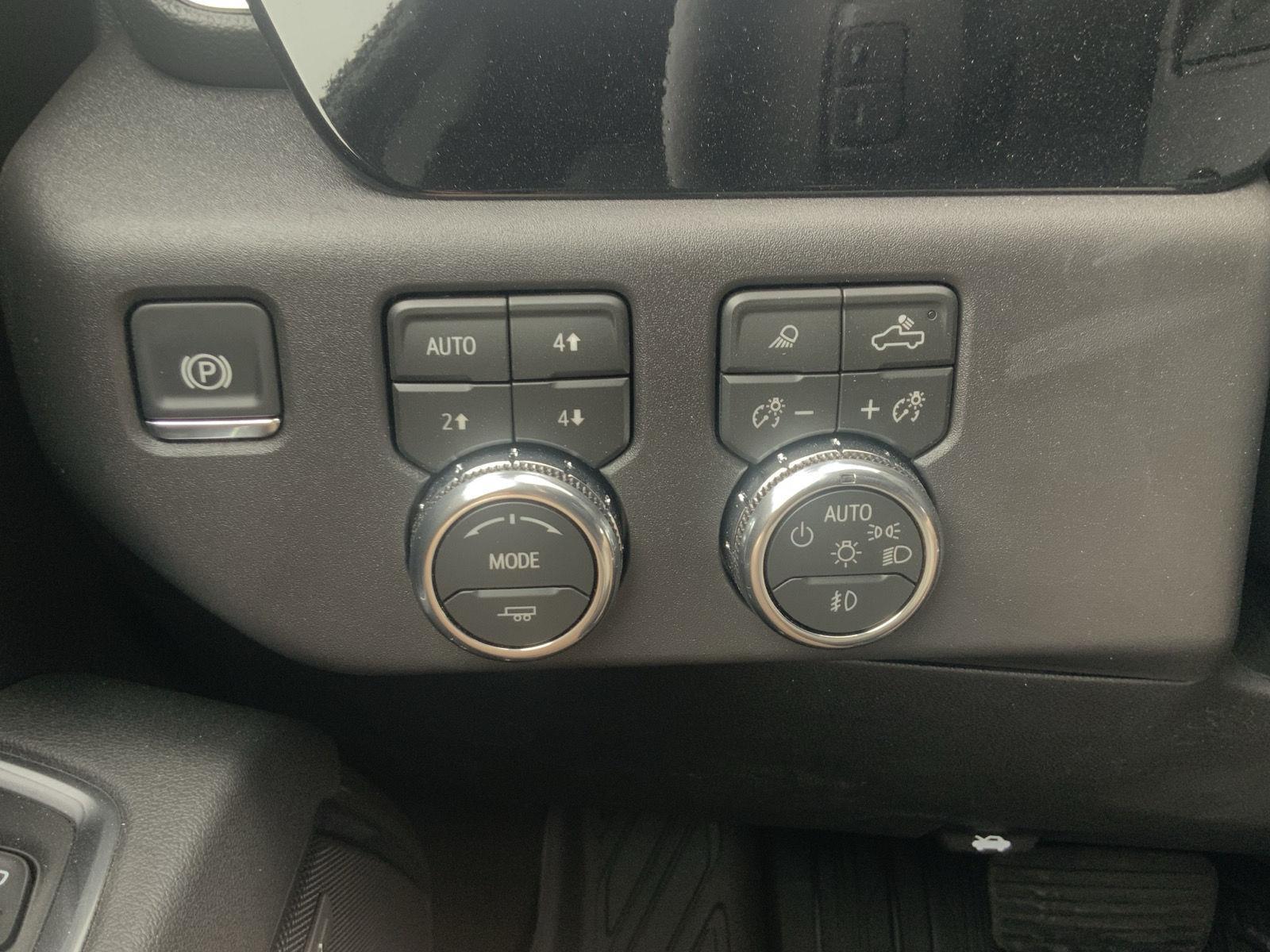 2026 GMC Sierra 1500 SLT - Photo 35