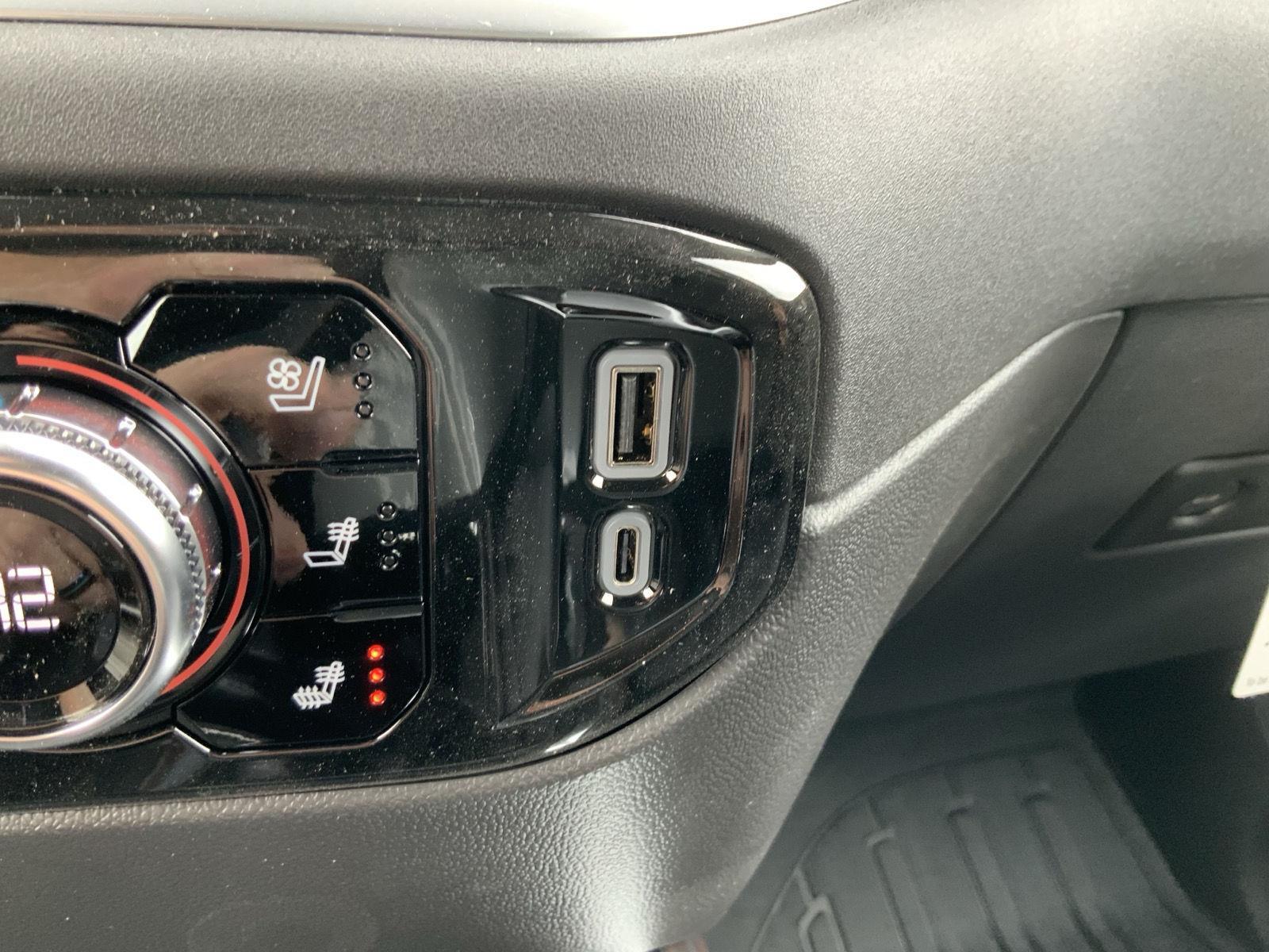 2026 GMC Sierra 1500 SLT - Photo 48