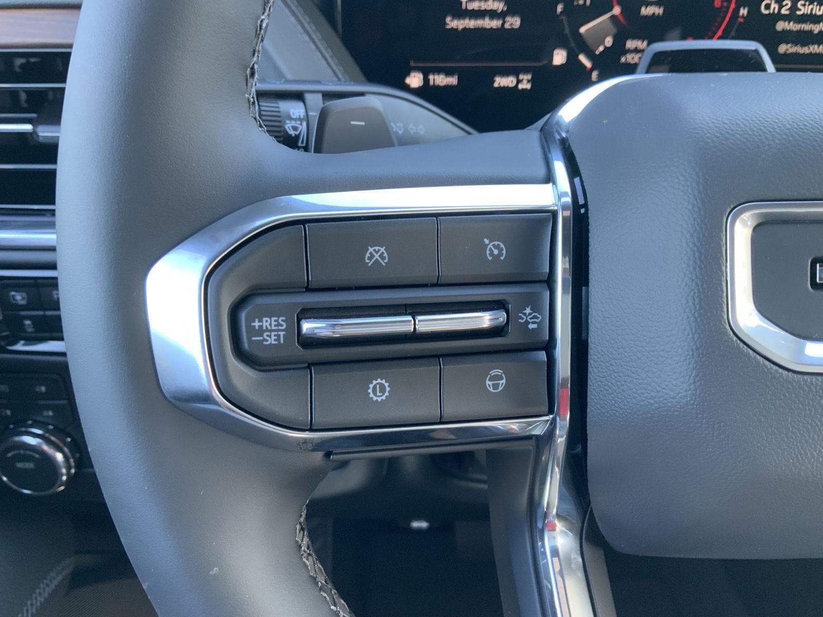 2027 GMC Yukon XL Denali - Photo 30