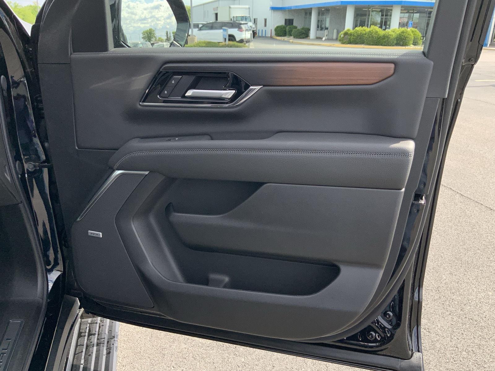 2026 GMC Yukon XL Denali - Photo 63