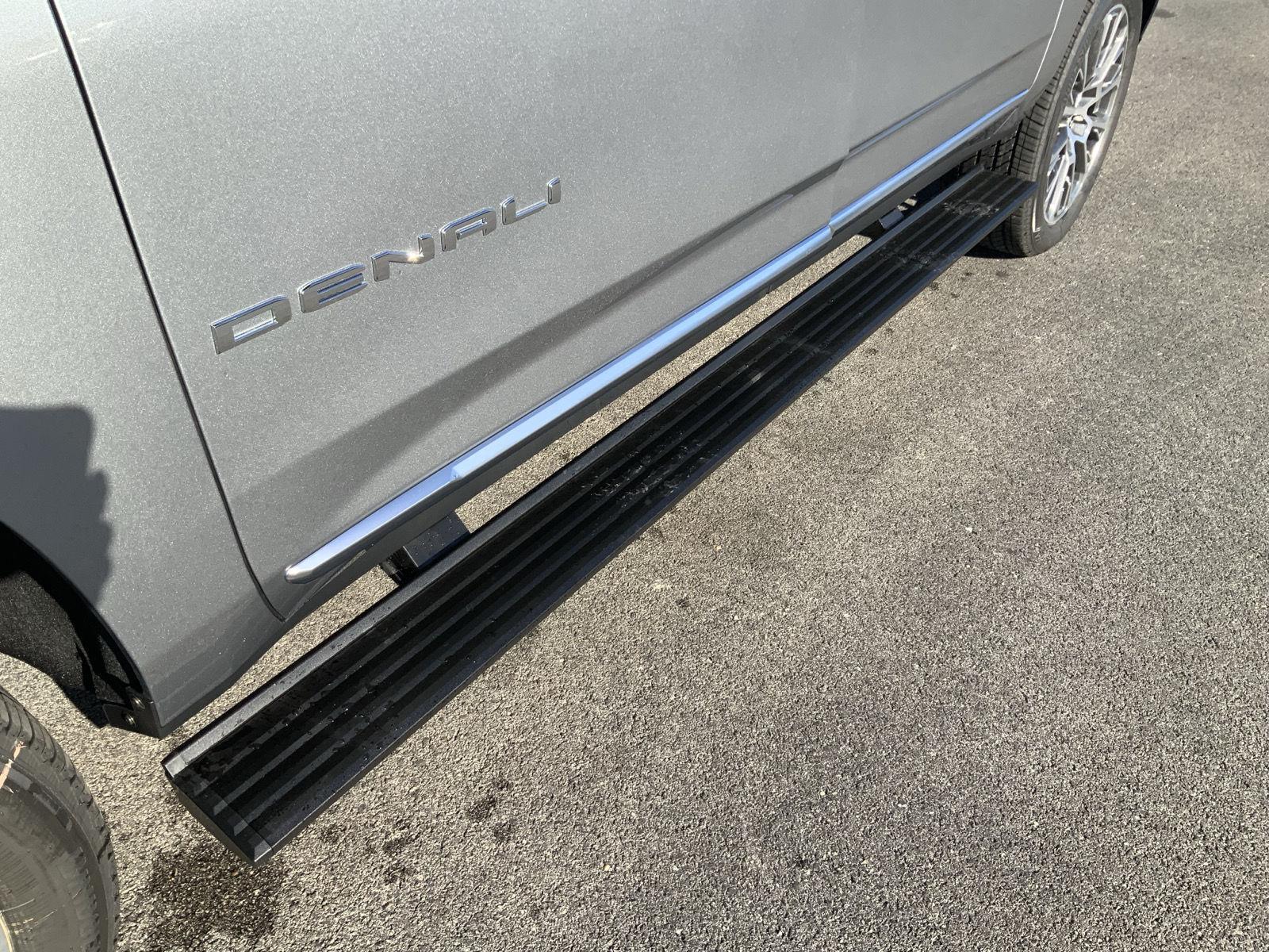 2027 GMC Yukon XL Denali - Photo 20