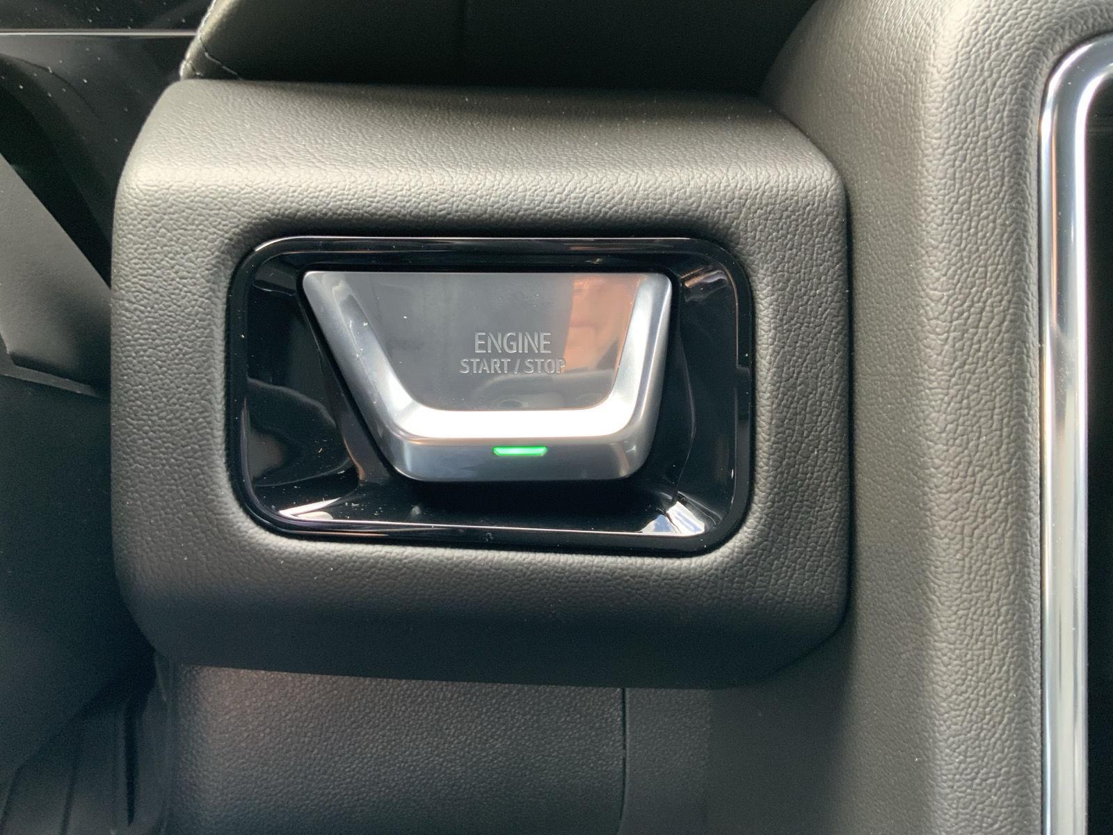 2026 GMC Yukon XL Denali - Photo 37