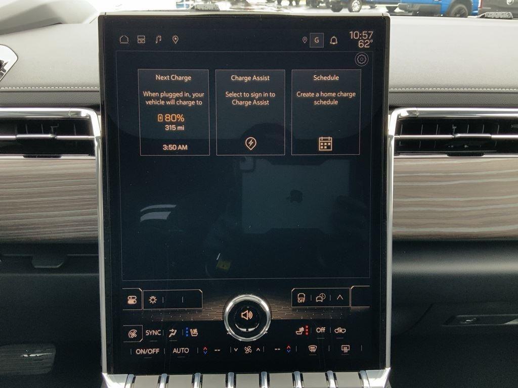 2025 GMC Sierra EV Denali - Photo 48