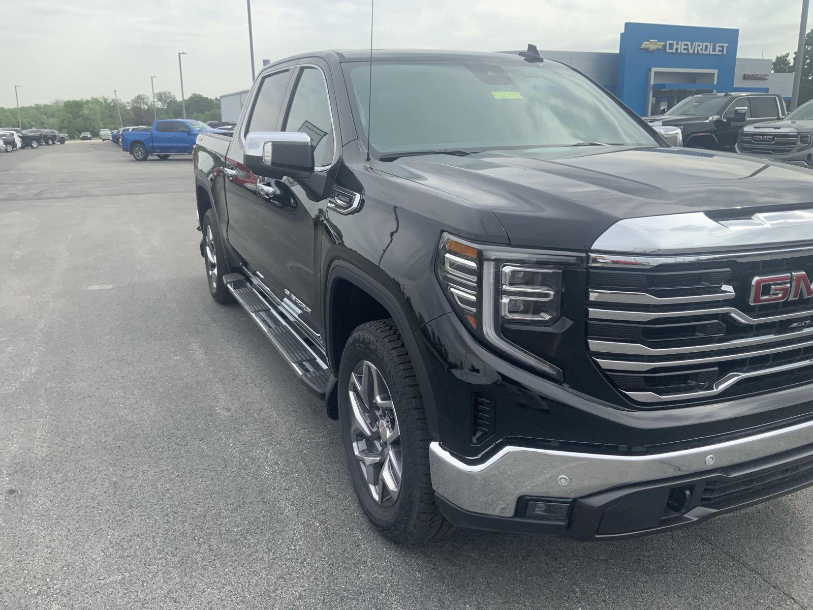 2026 GMC Sierra 1500 SLT - Photo 16