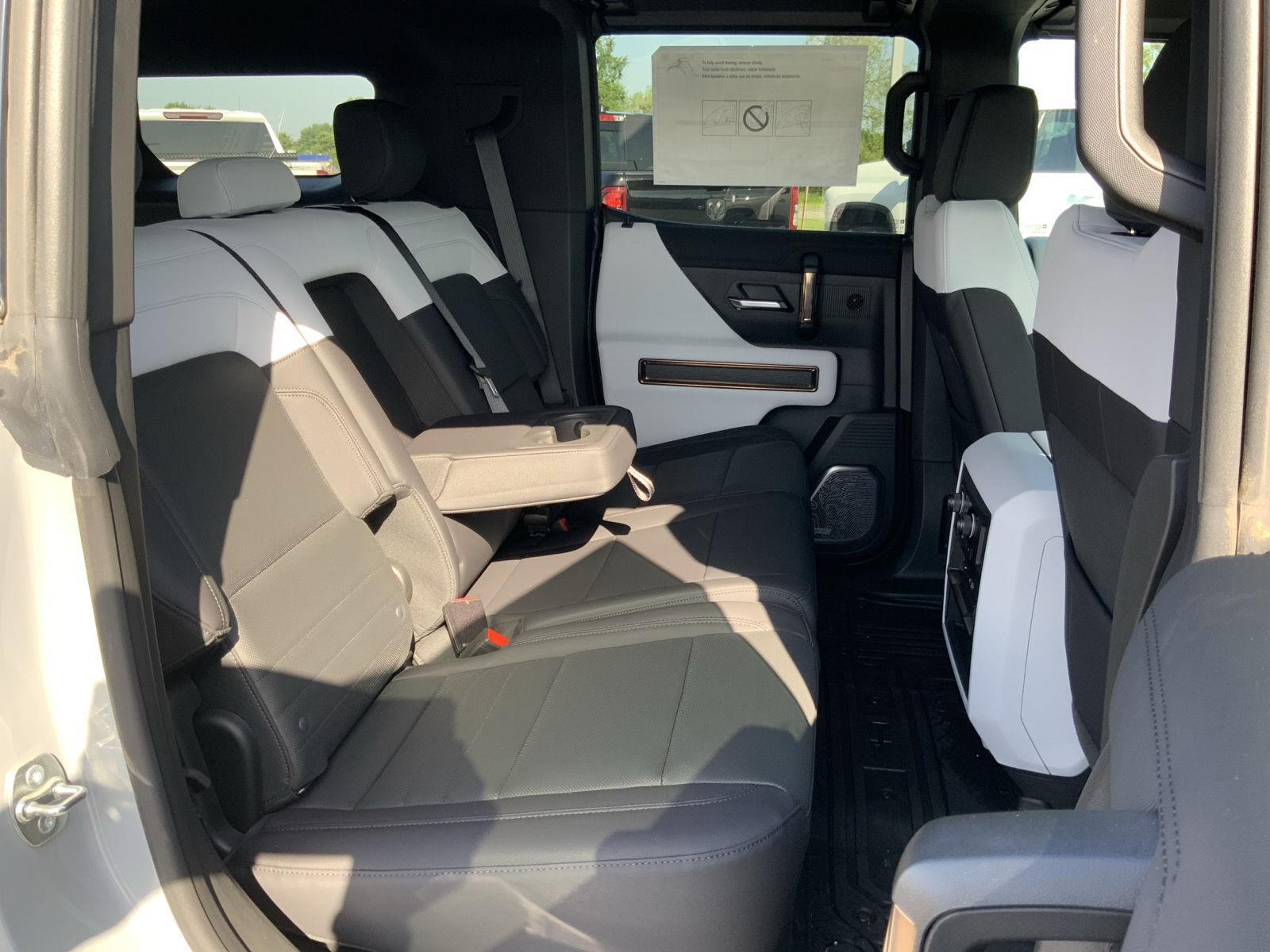 2025 GMC HUMMER EV 3X - Photo 71