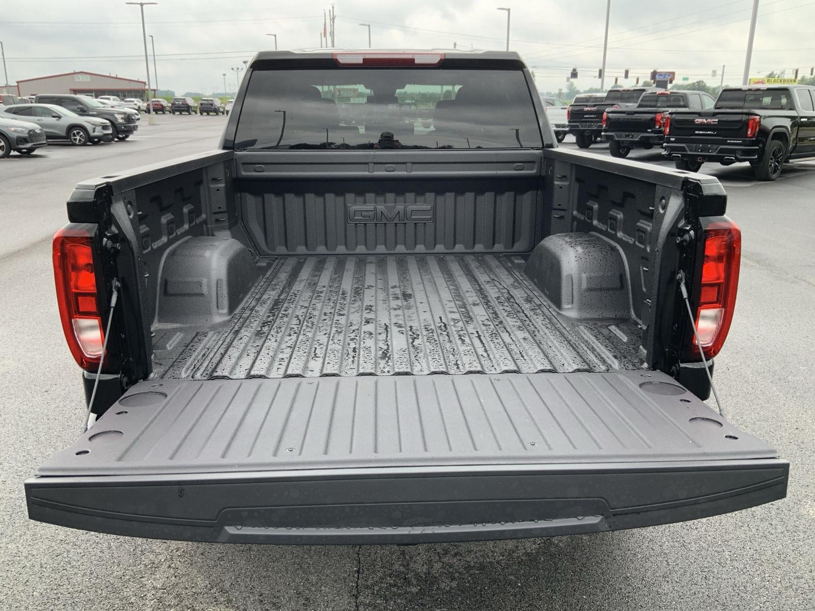 2026 GMC Sierra 1500 Elevation - Photo 10