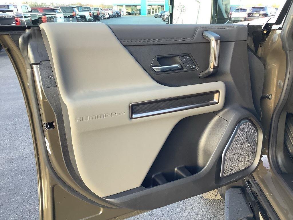 2025 GMC HUMMER EV 2X - Photo 24