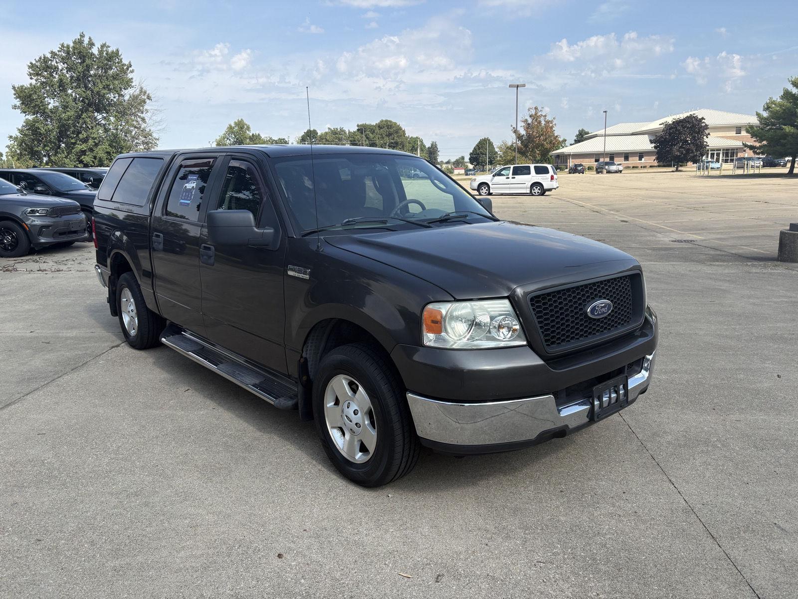 Used 2005 Ford F-150 Lariat with VIN 1FTPW12525KE98385 for sale in Charleston, IL