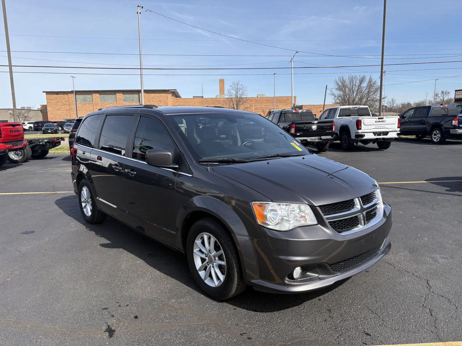 Used 2020 Dodge Grand Caravan SXT with VIN 2C4RDGCG2LR154510 for sale in Charleston, IL