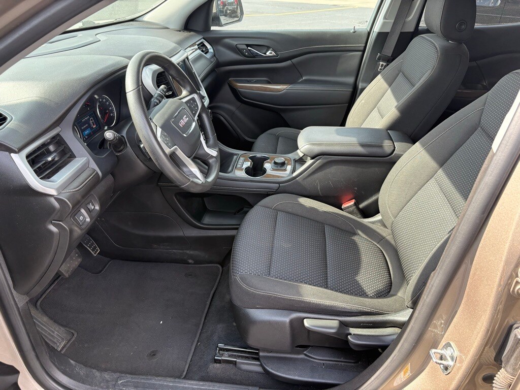 2023 Gmc Acadia SLE photo 4