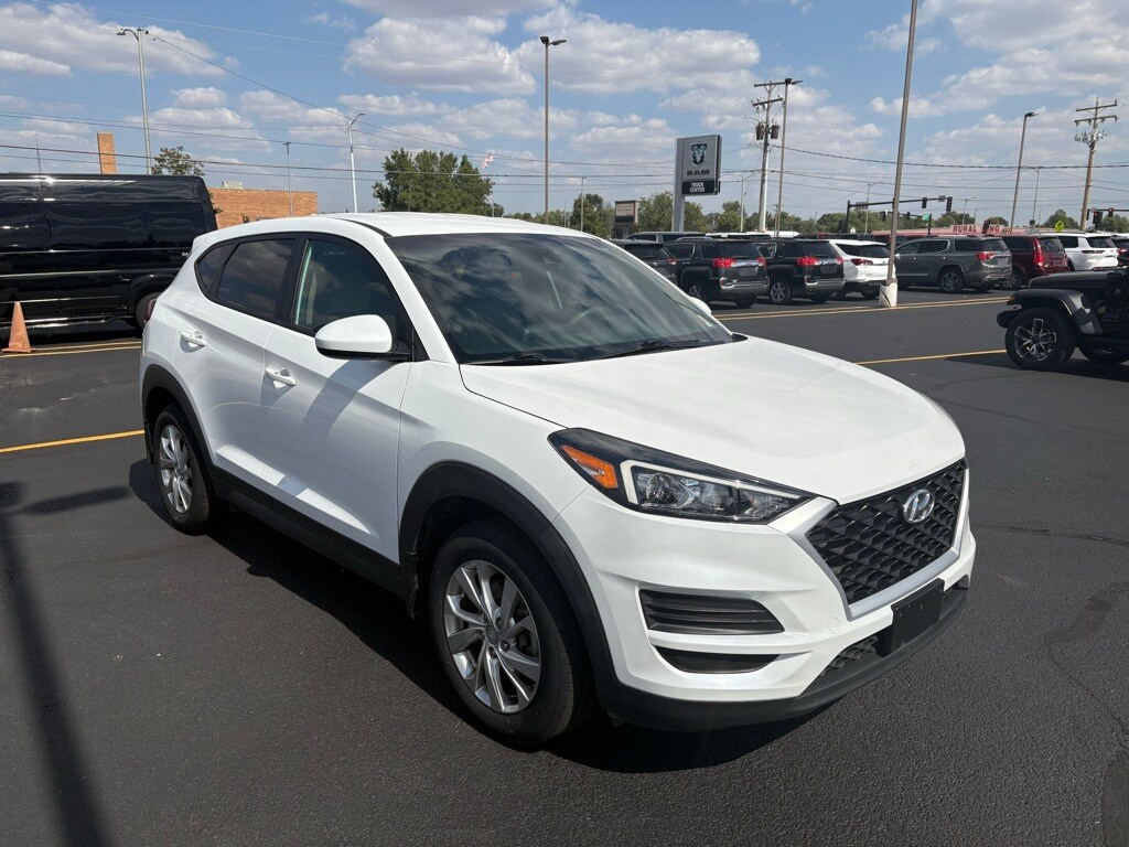 2021 Hyundai Tucson SE photo 2