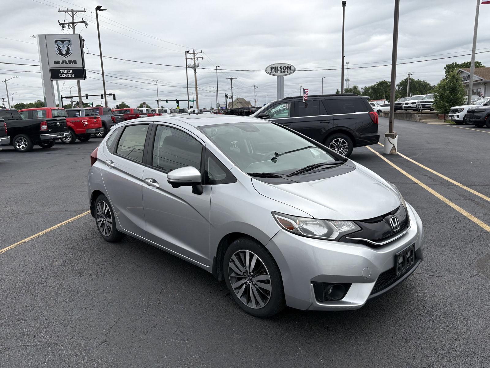 Used 2016 Honda Fit EX with VIN JHMGK5H76GX011494 for sale in Charleston, IL