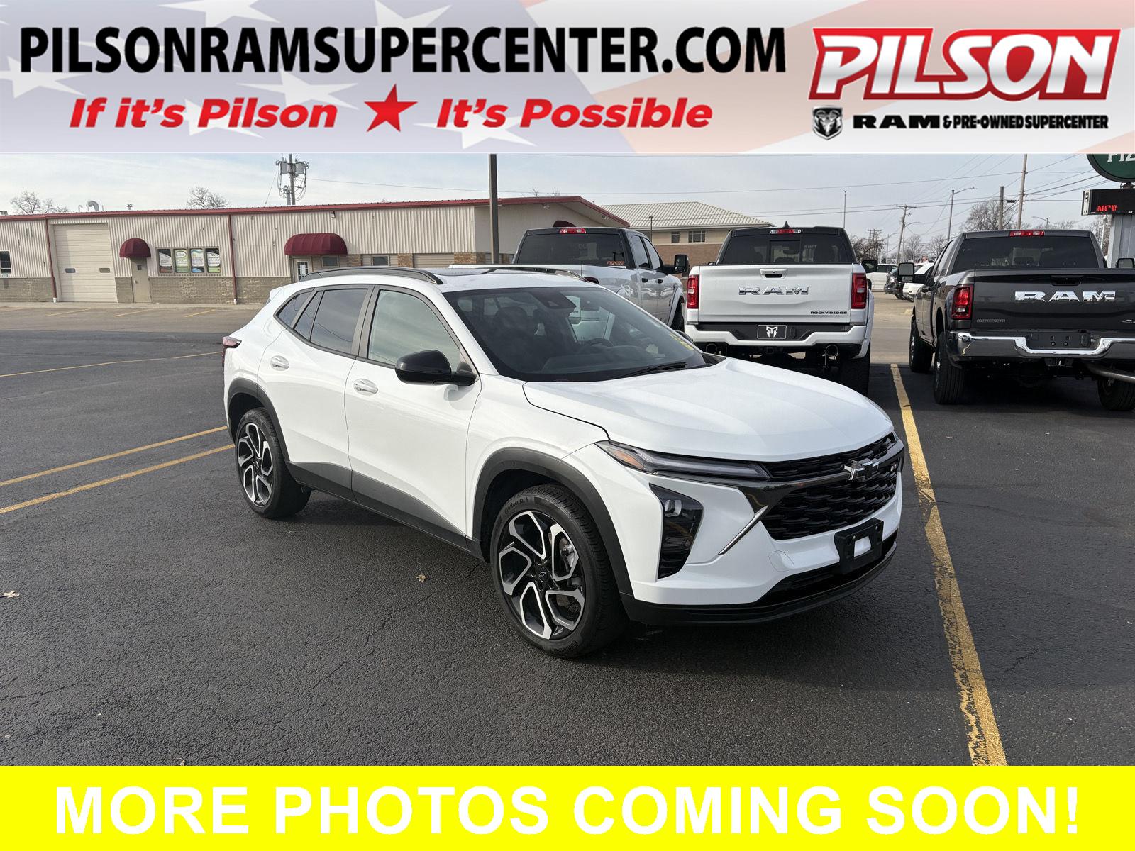 2024 Chevrolet Trax RS's photo