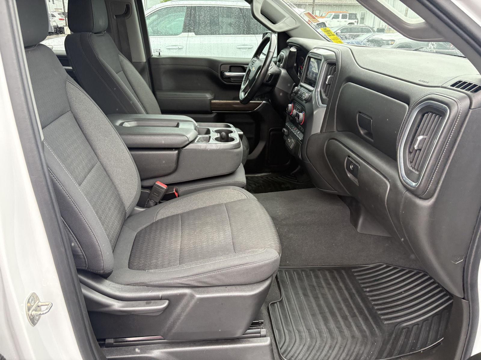 2021 Chevrolet Silverado 1500 LT - Photo 18